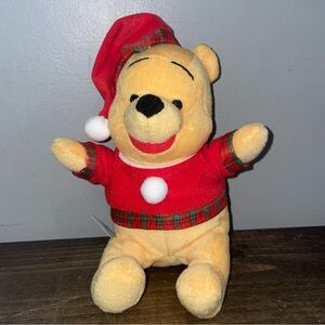 Disney Winnie the Pooh like Santa super cute